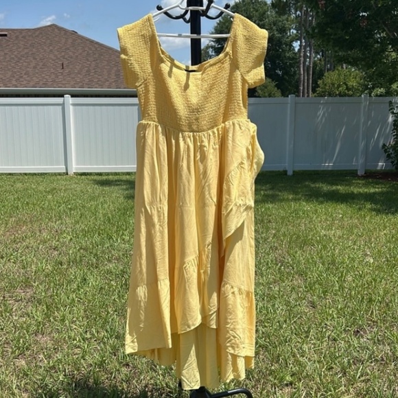 New Torrid tulip hem maxi dress - Picture 2 of 9